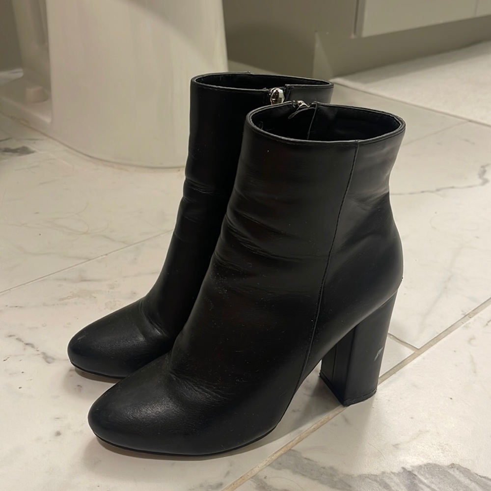 Pretty little thing booties